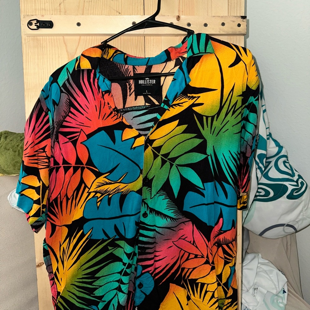 Hollister Colorful Tropical Shirt